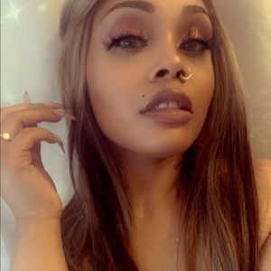 Meet your Posher, Andria